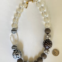 Abstract Queen Mum Choker Necklace