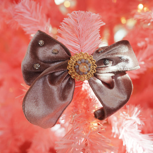 Lenora Dame One-of-a-Kind Christmas Morning Grey Beige Hair Bow