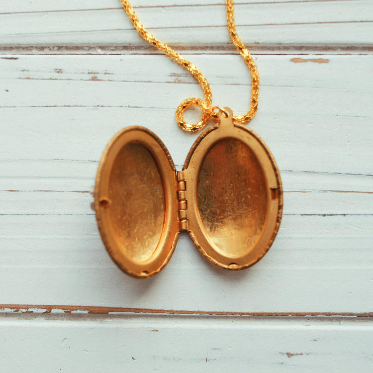 Lenora Dame One-of-a-Kind glitzy holiday Locket